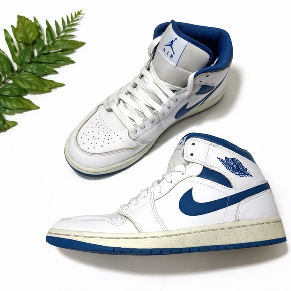 Nike Other - Nike Air Jordan 1 Mid SE Men’s Size 8